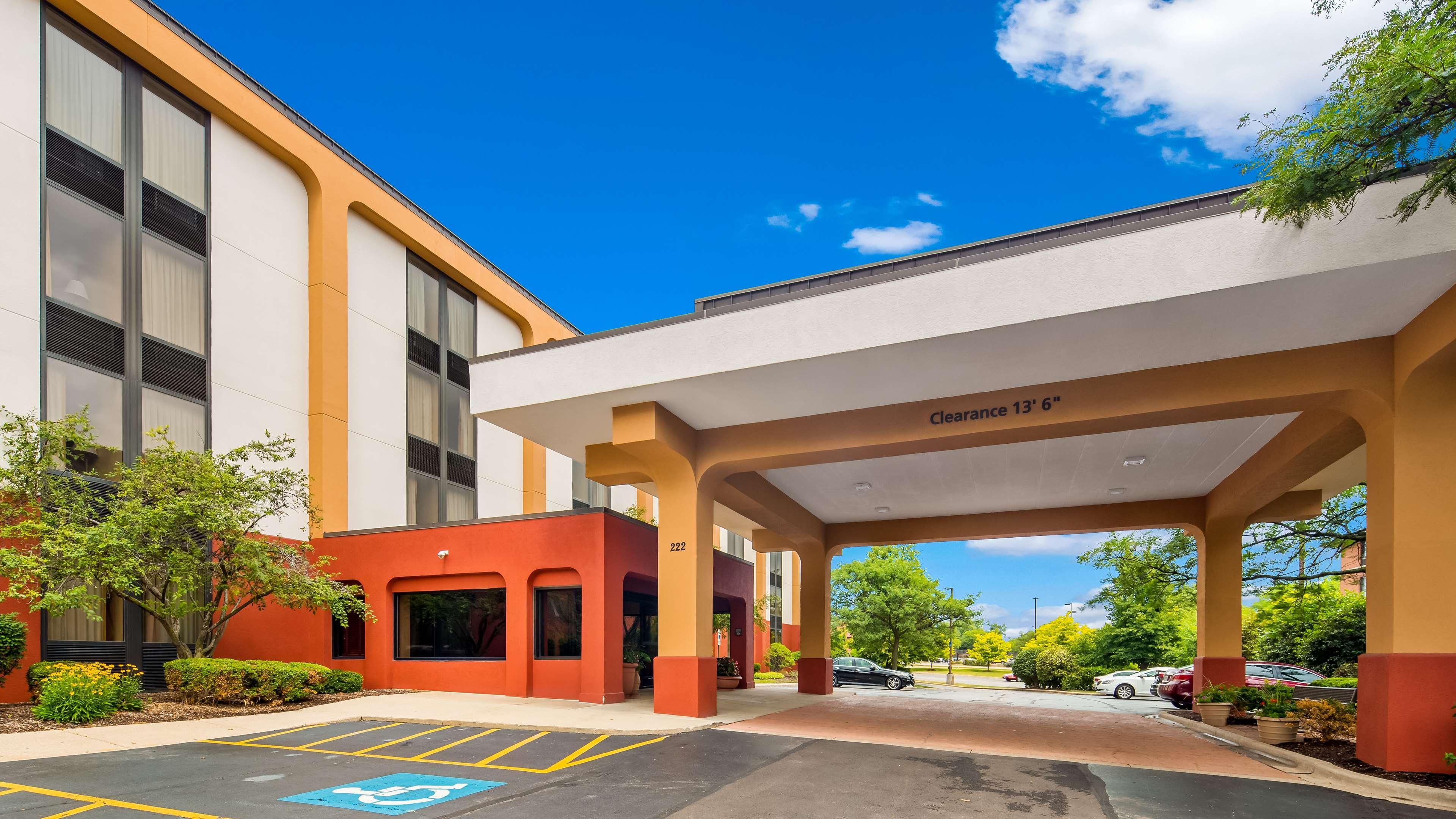 Surestay Plus Hotel By Best Western Chicago Lombard Kültér fotó
