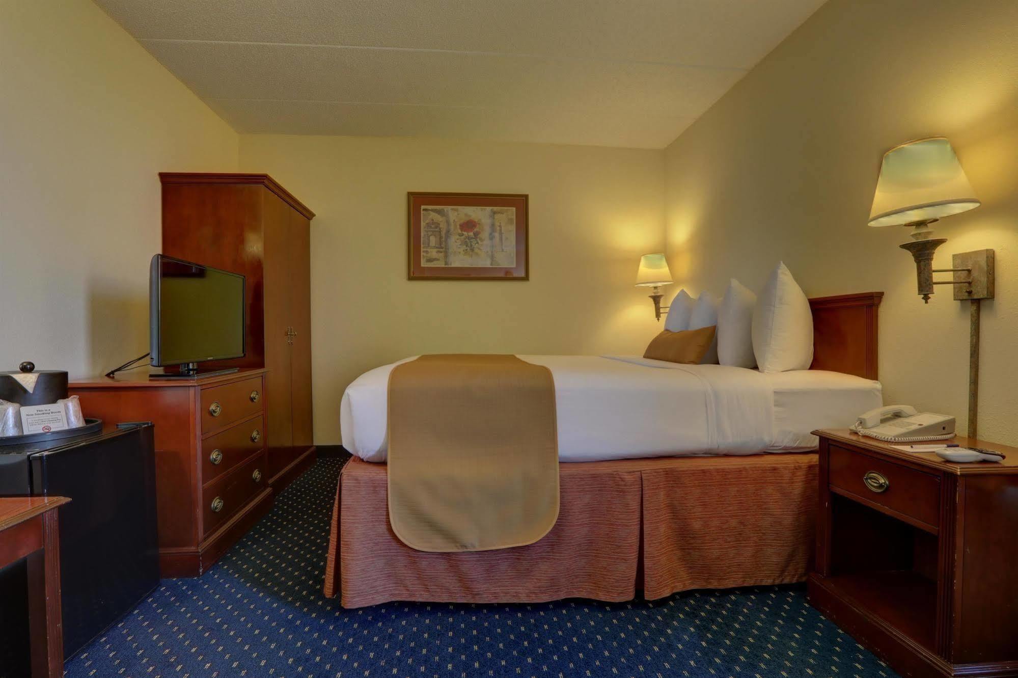 Surestay Plus Hotel By Best Western Chicago Lombard Kültér fotó