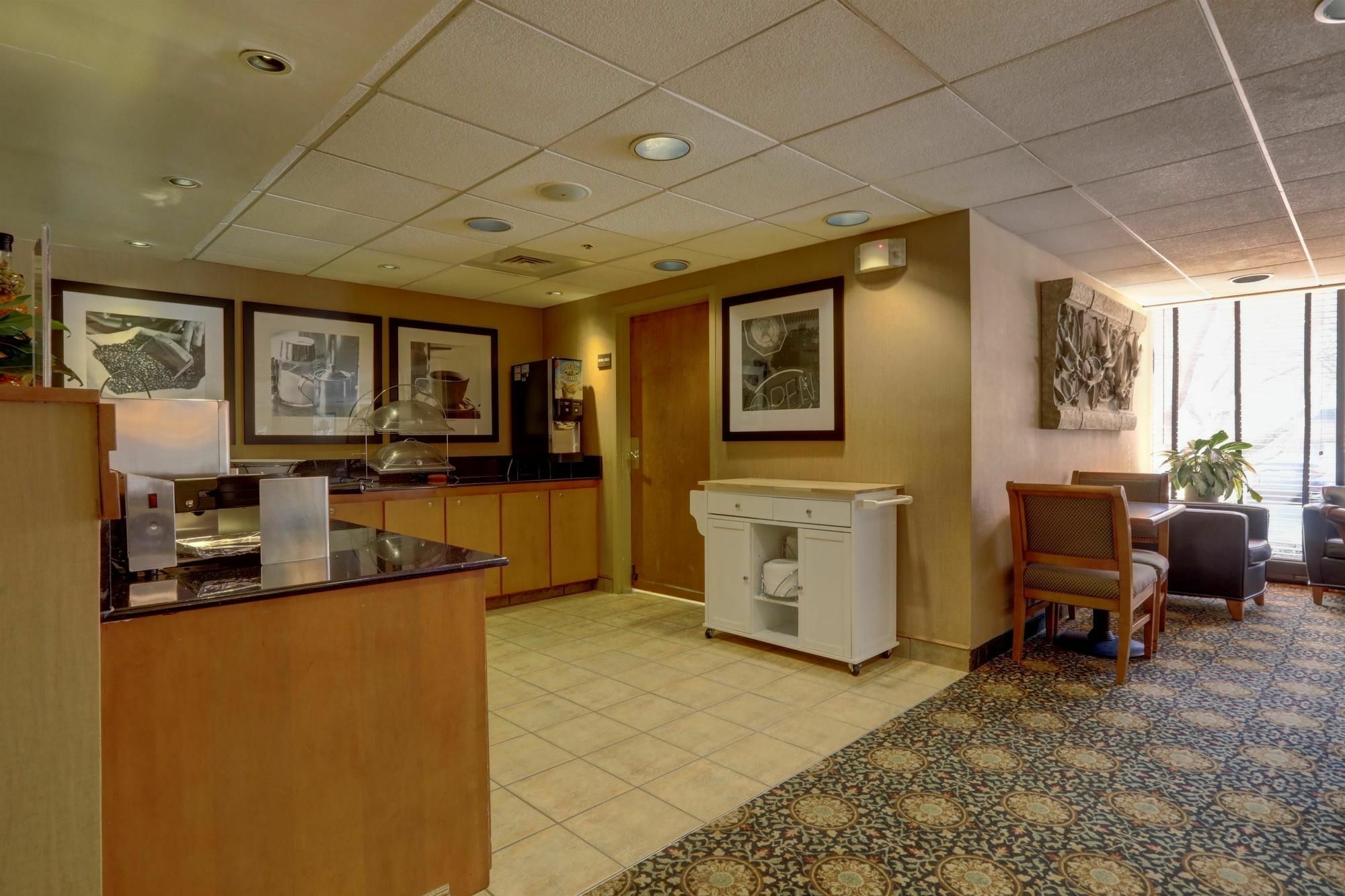 Surestay Plus Hotel By Best Western Chicago Lombard Kültér fotó